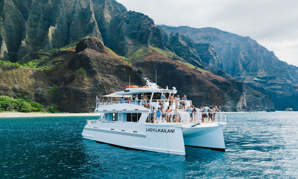New Catamaran Joins the Fleet at Kauai Sea Tours for Year-round Operation New Catamaran Joins the Fleet at Kauai Sea Tours for Year-round Operation